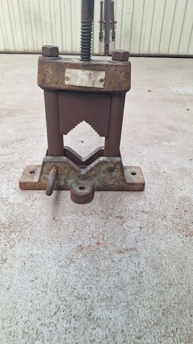 Imadło do rur pionier