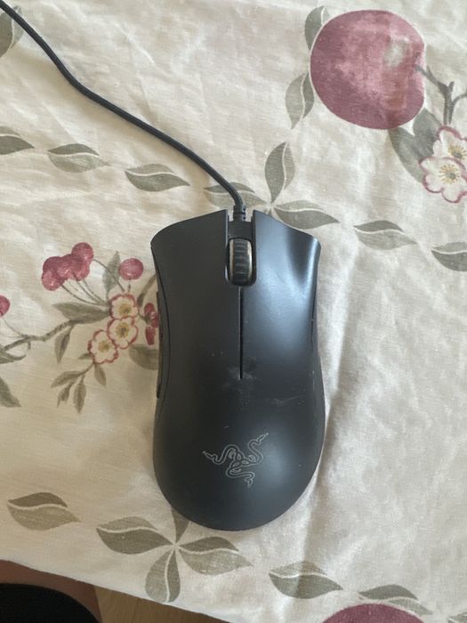 Rato Razer DeathAdder Essential