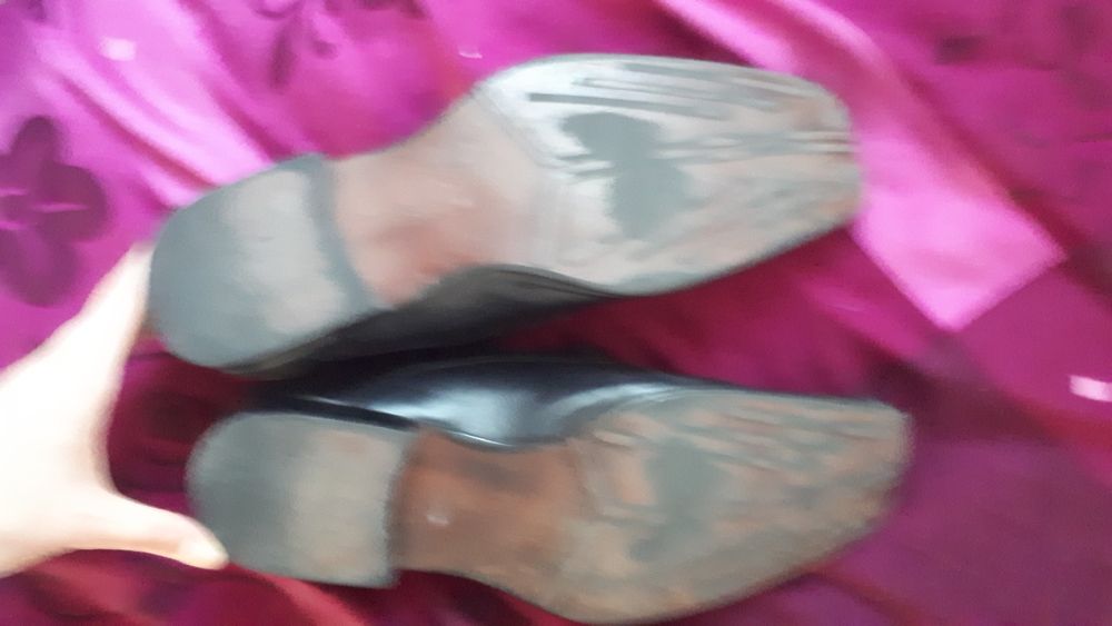 Czarne skórzane półbuty eleganckie 43