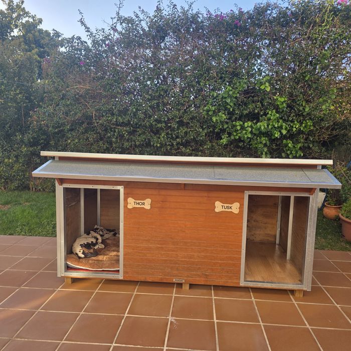 Casota p/ cães grande