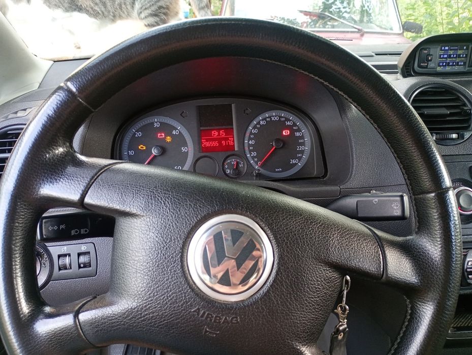 Продам Volkswagen Caddy