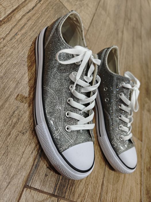 Srebrne tenisówki buty z brokatem rozmiar 40
