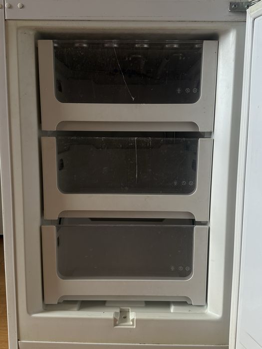 Холодильник ZANUSSI