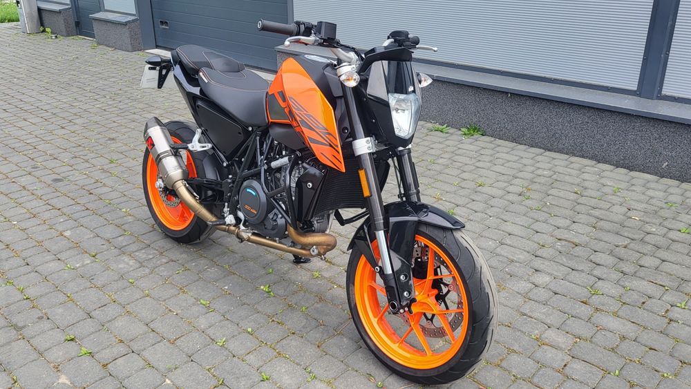 Ktm Duke 690 35kw kat A2 odblokowany bezwypadkowy