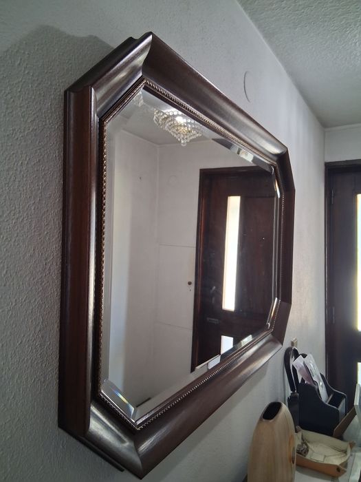 Espelho decorativo em madeira