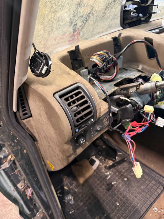 Land Rover Discovery Tablier Bege 350€
