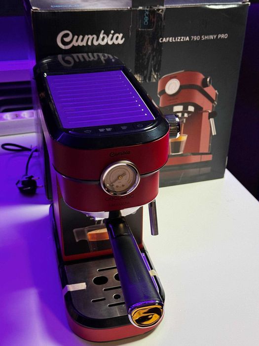 Cecotec Cafetera Express con Manómetro Cafelizzia 790 Shiny Pro
