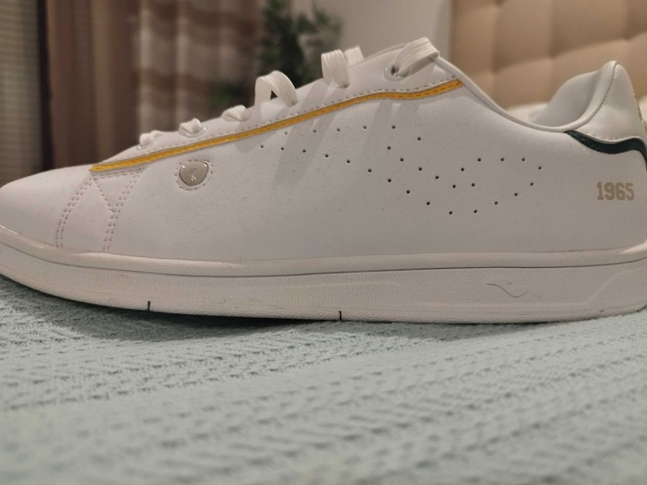 Sapatilhas novas Joma