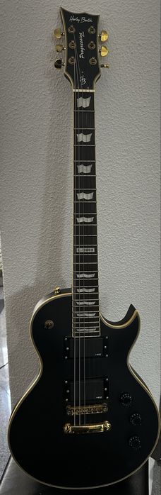 Conjunto amplificador e guitarra elétrica