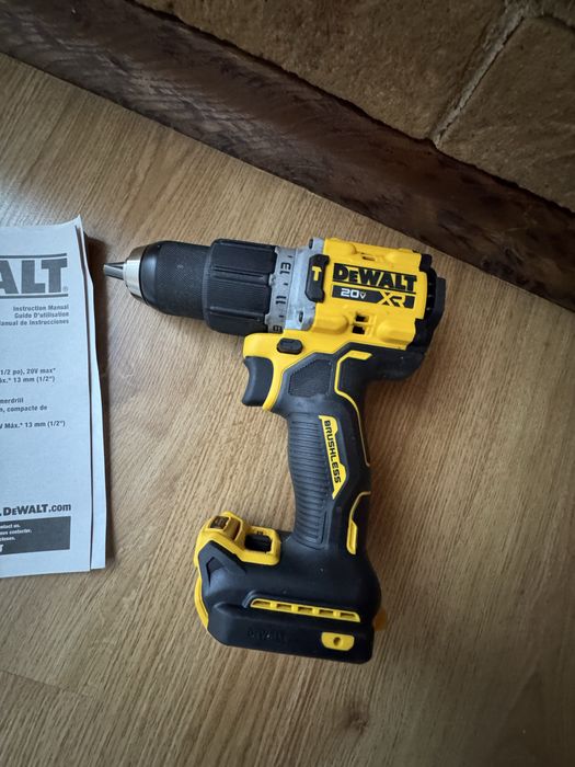 Аккумуляторный бесщеточный ударный шуруповерт Dewalt DCD806B 20V