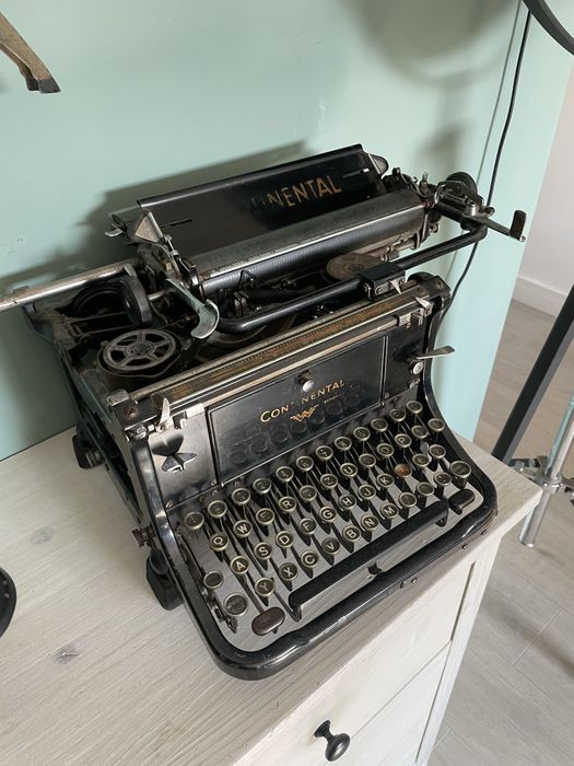 Continental maszyna do pisania vintage retro loft
