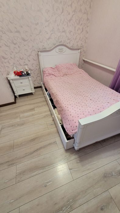 Продам спальный гарнитур для девочки!!!