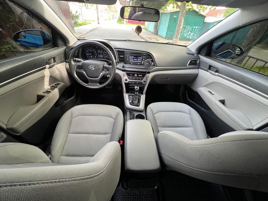 Продам  машину Hyndai