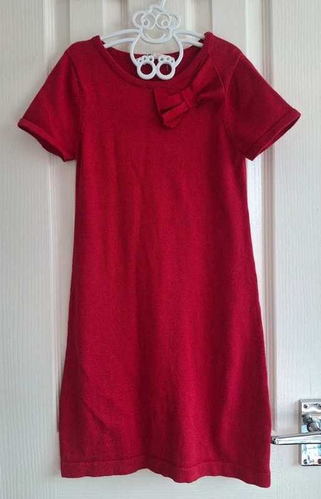 Czerwona sukienka przetykana błyszczącą nitką H&M