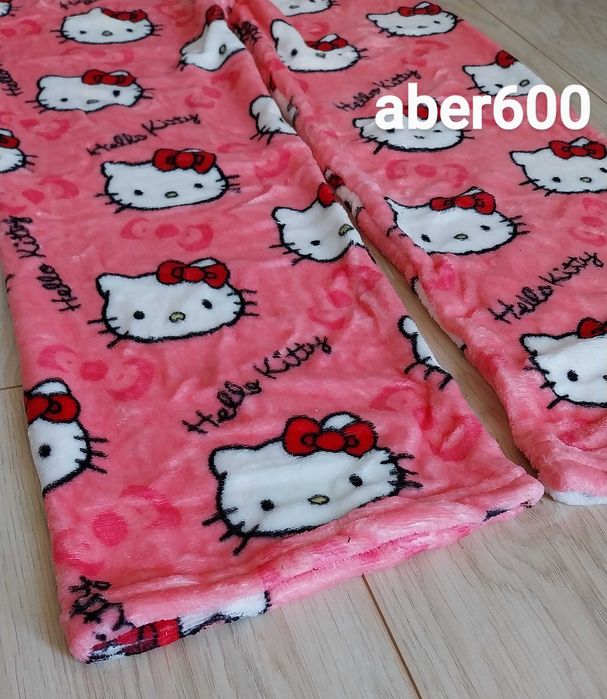 Spodnie Hello Kitty ~ Pluszowe ~ Idealne na Prezent ~ Koralowe ~ L/XL