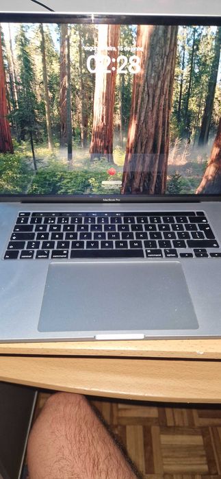 Portátil Macbook pro 16"