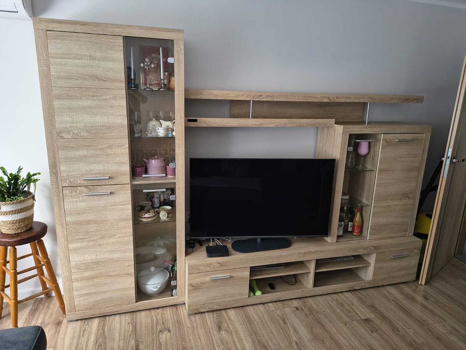 Meblościanka witryna