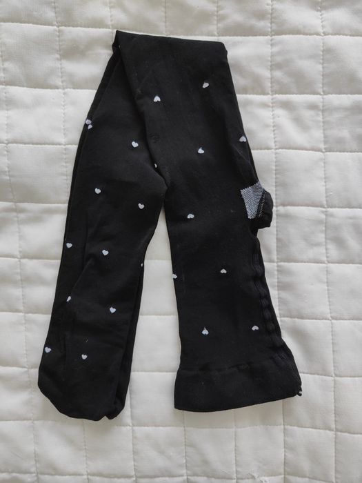 Czarne kryjące rajstopy w serduszka, r. XS/S