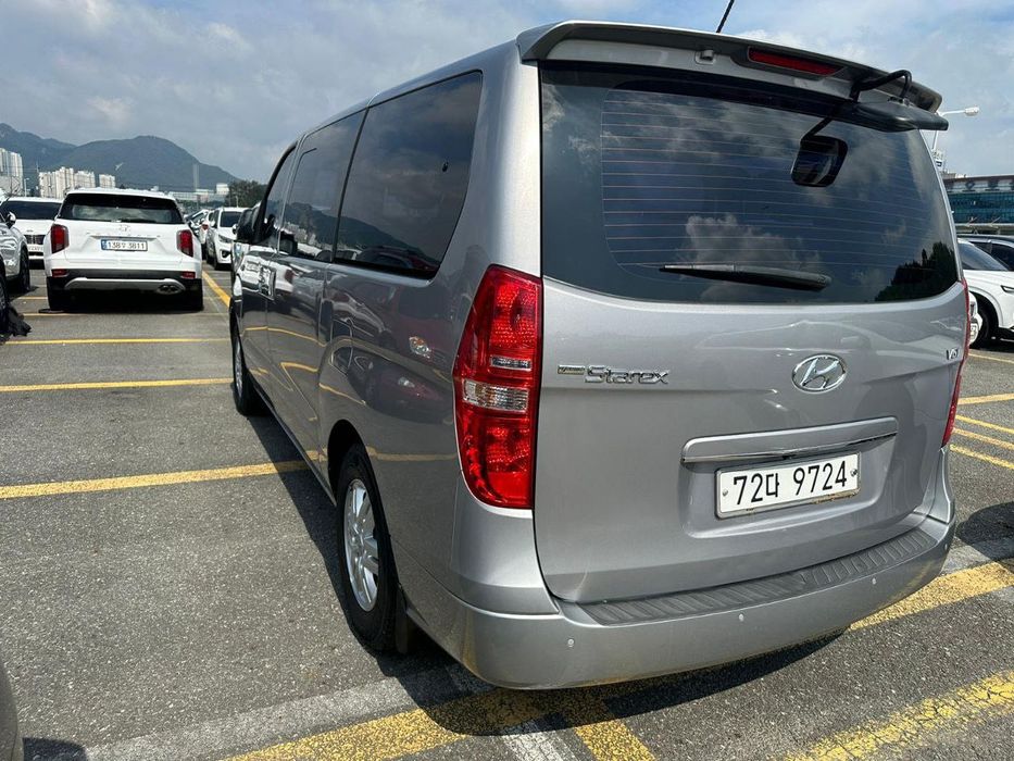 Hyundai Grand Starex