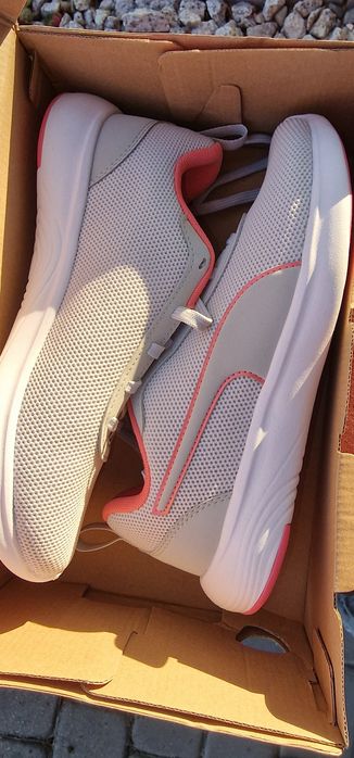 Buty damskie Puma 23.5.cm, Prezent 2 koszulki