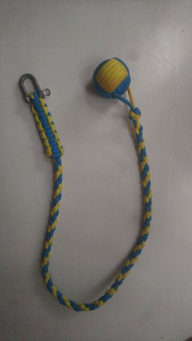 Брелок "обезьяний кулак "