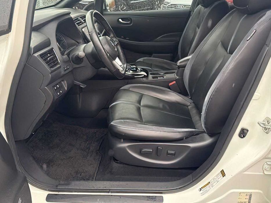 Nissan Leaf      2020