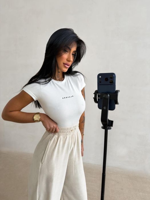 T-shirt damski ,,LIVA” OlaVoga