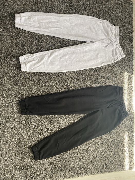 2 pary spodni dresowych cropp