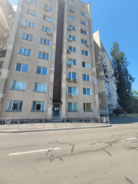 Продам двокімнатну квартиру Оболонський р-н,  Оболонь, вул.Прирічна 19