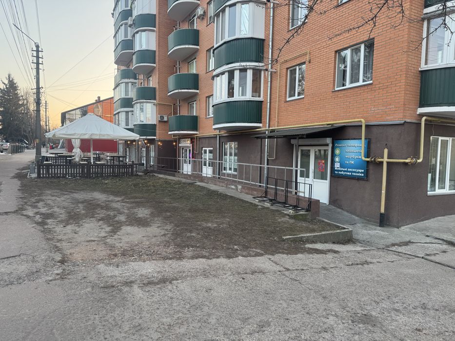 Сдам в оренду маназин площою 64кв.м