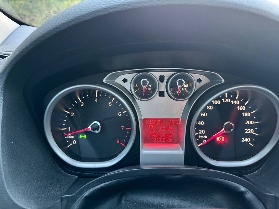 Ford Kuga 2.5 Turbo AWD 2010 год  Газ/бензин