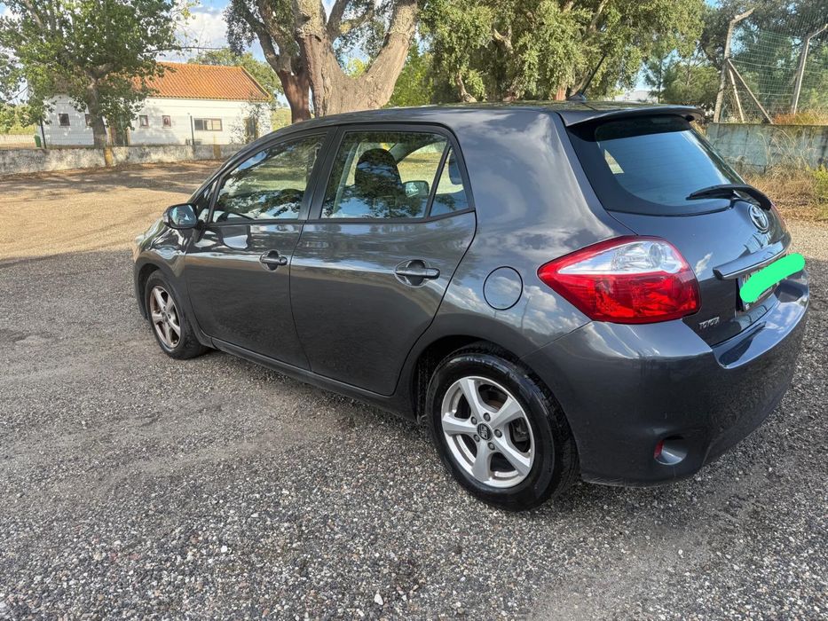 Toyota Auris 1.4D-4D foto 3