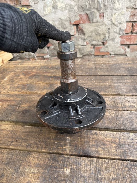 Ступица опорного колеса КРН