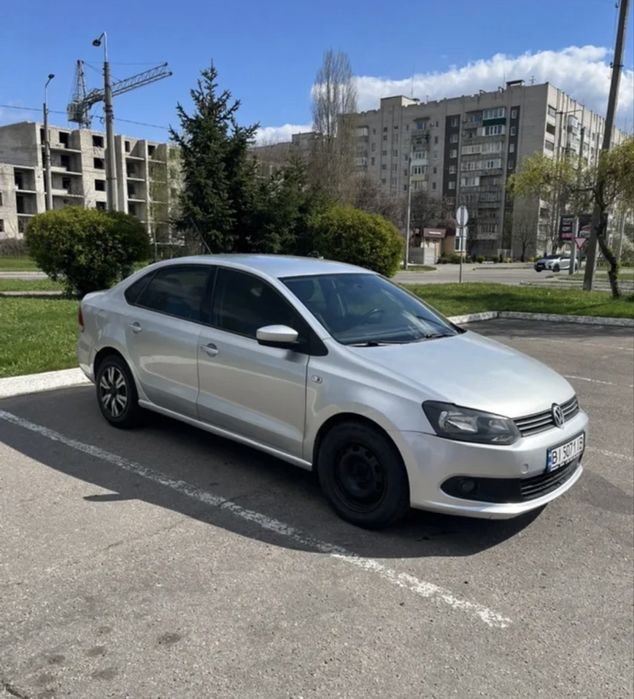 Volkswagen Polo 2012 VIN XW8ZZZ61ZDG034051 фото оголошення 2 з 10