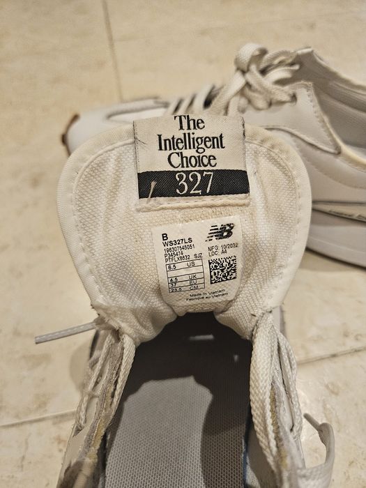 New Balance 327 usadas em bom estado