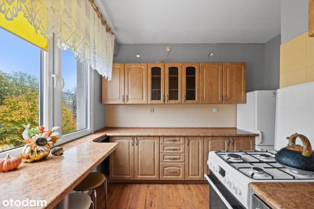 Lsm / 3 oddzielne pokoje / balkon / piwnica