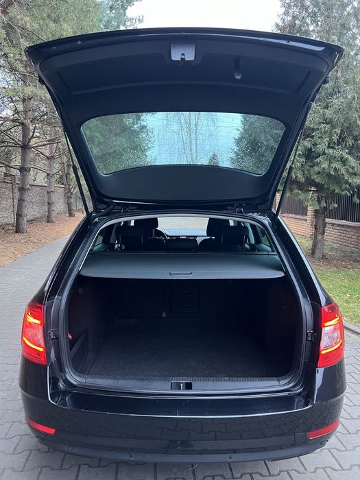 Продам шкоду А7 1,6 диз. Автомат