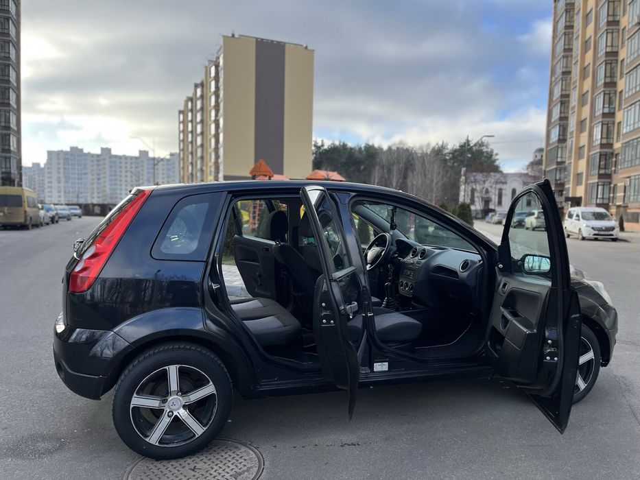 Продам Ford Fiesta 2008 року