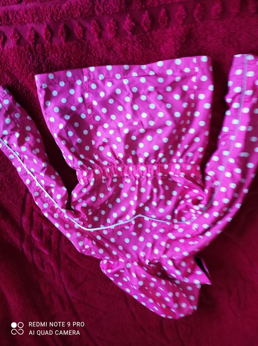 Курточка,вітровка для дівчинки.