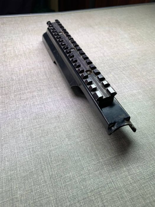 Кришка сствольної коробки з планкою пікатінні