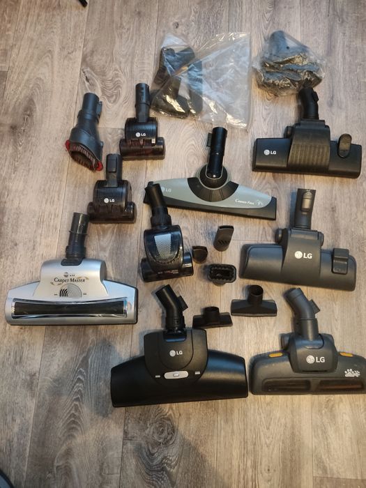 Щётки для пылесоса.