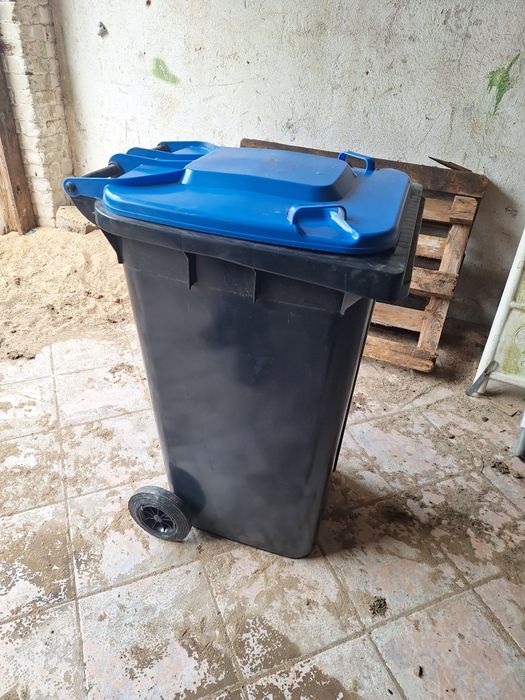Kosze pojemniki na śmieci 240l NOWE