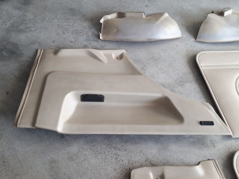 Forras/ quartelas das portas originais Opel Corsa-A GT Mk1 três portas