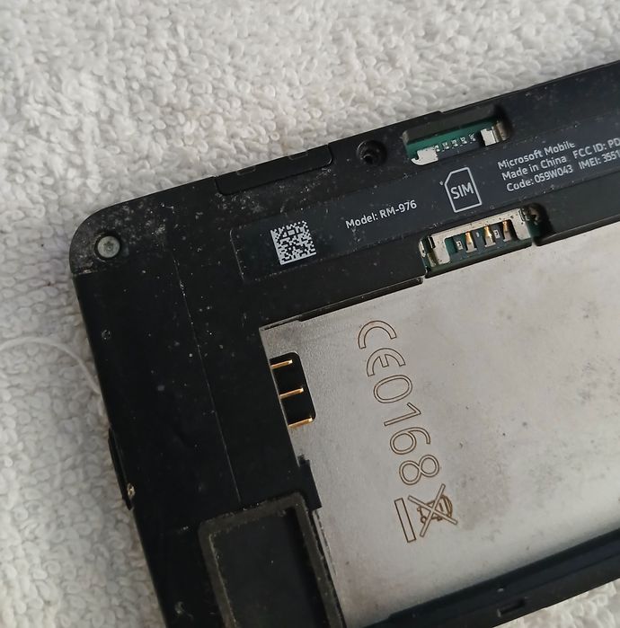 Nokia para peças Modelo RM 976