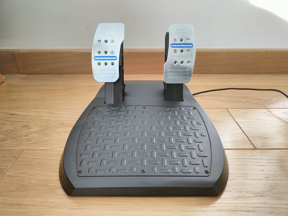 Pedały Thrustmaster T300 + 2 sprężyny zapasowe