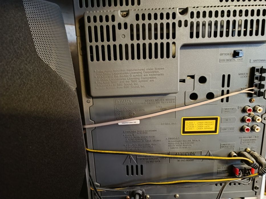 Музичний центр AIWA NSX-S50  з пультом, працює,CD потребує чистки.