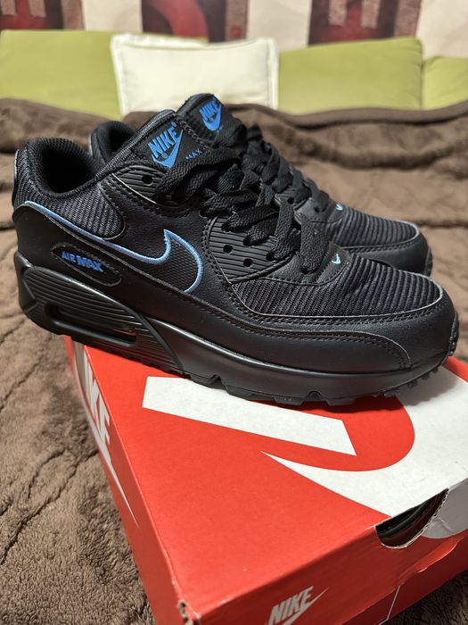 Nike air max 90 состоние новых.