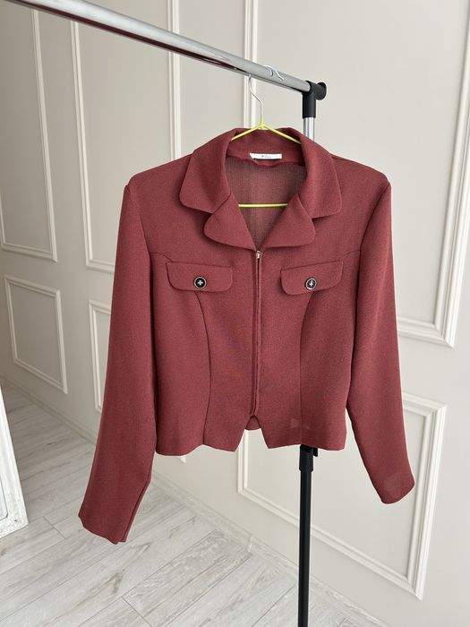 Короткий жакет