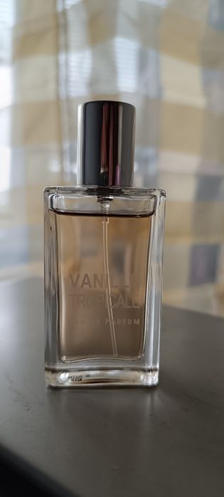Jeanne Arthes La Ronde des Fleurs Vanille Tropicale