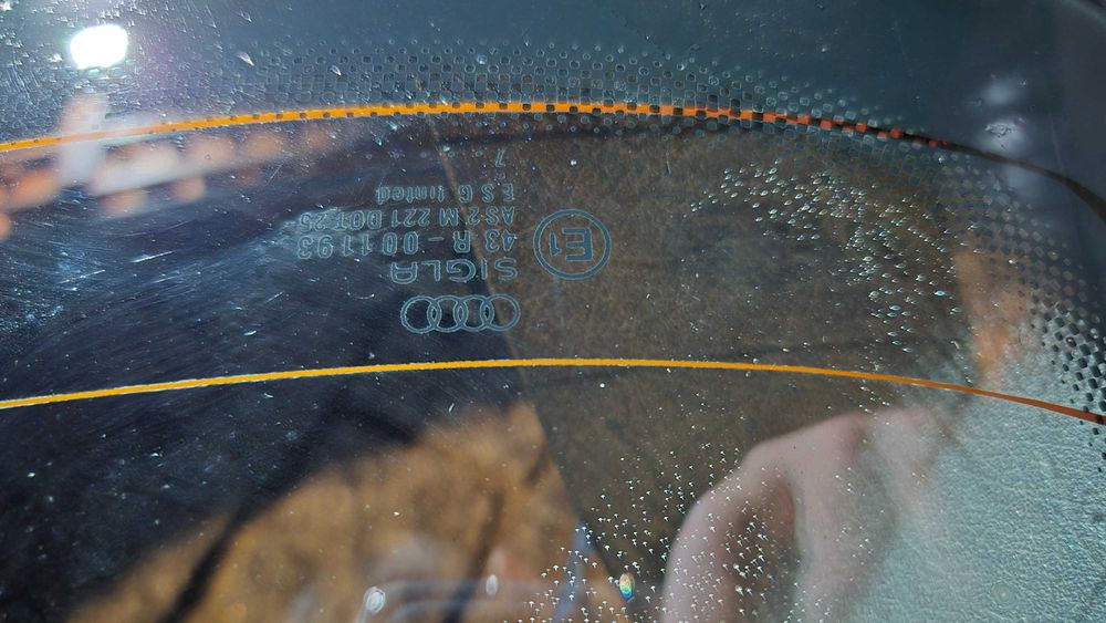 AUDI A4 B5 (8D)-Mala Original em excelente estado modelo 1996 até 2001